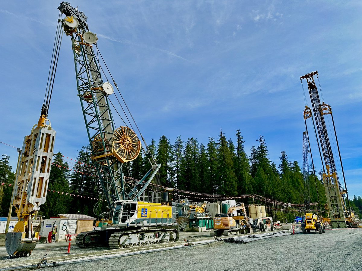 In March we had 450 visitors thru our #CampbellRiver Hydroelectric Facilities Discovery Centre. Fav comments: “There’s some really fascinating stuff in here.” “What an amazing project.” “Good to know this [dam] construction is ensuring safe energy generation for years to come.”