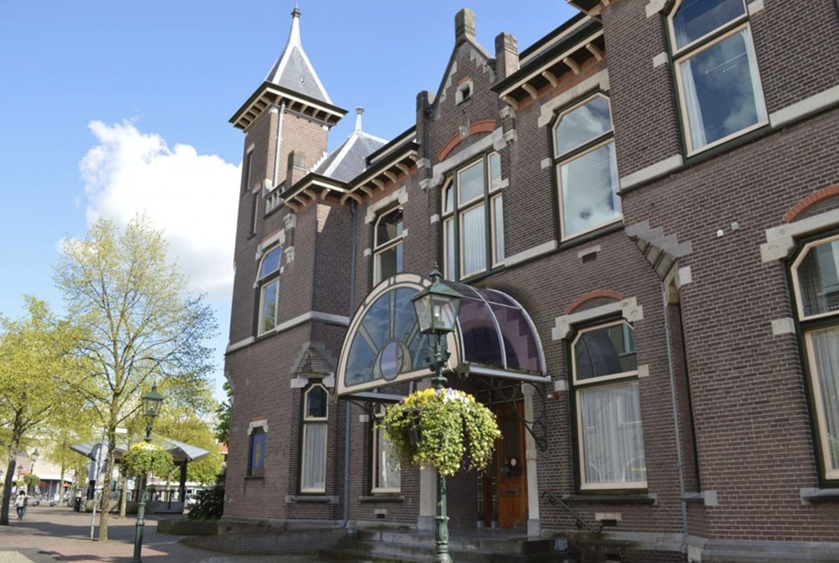 De rijksoverheid wil gemeenten gaan korten, vanaf 2026.

Daarom diende VoorBaarn in maart een motie in. Om op te komen voor een gezonde financiële toekomst voor onze gemeente. Deze werd met ruime meerderheid aangenomen.

Waarom we dit deden? Lees: facebook.com/photo/?fbid=71…