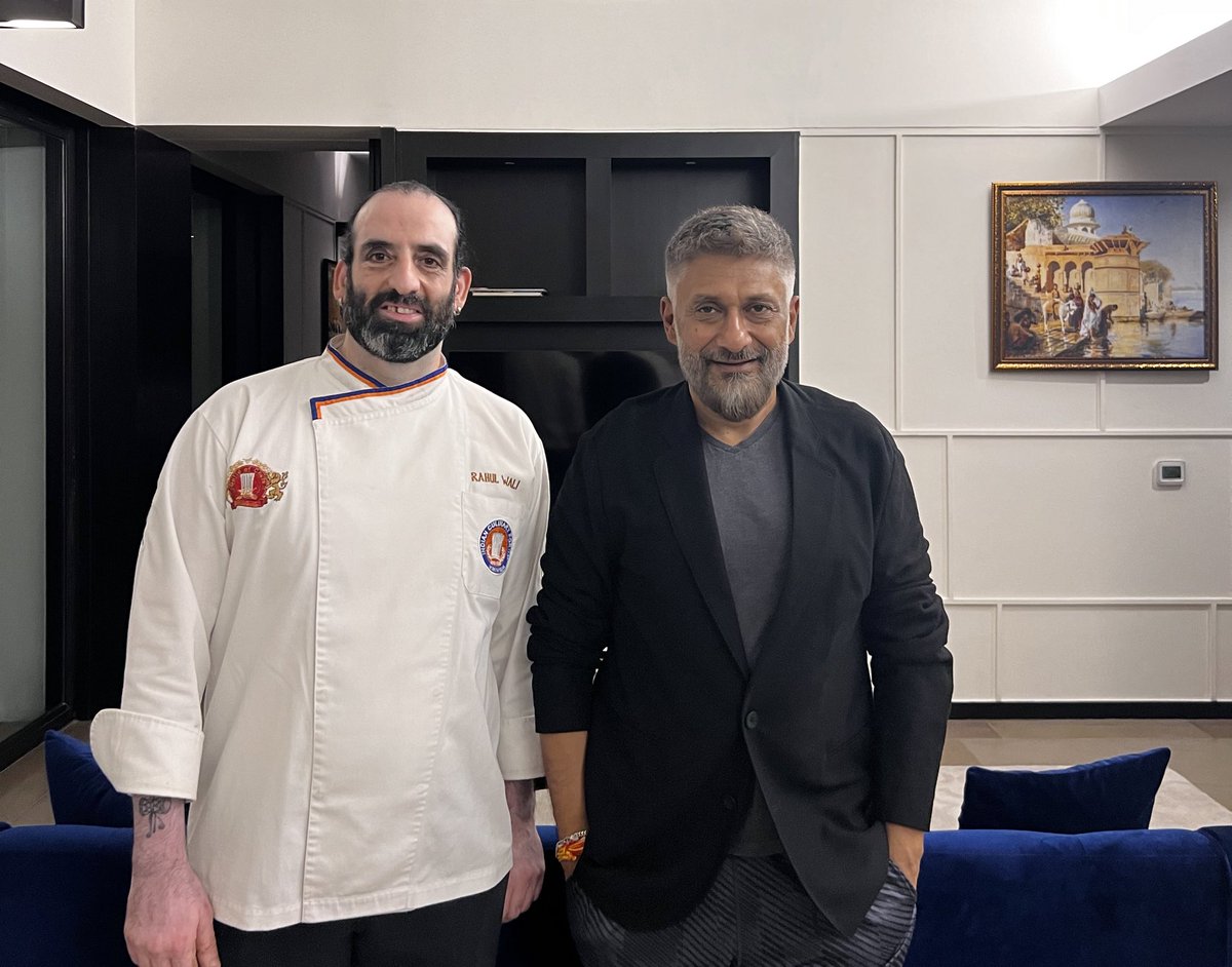 Meet the master chef Rahul Wali. Rahul specialises in Kashmiri Pandit food. Yes, Kashmiri food is not only wazwan. Rahul’s Pandit food is mostly cooked without any onion and garlic, yet tastes better than anything else. Difficult to describe his creativity. @kp_global