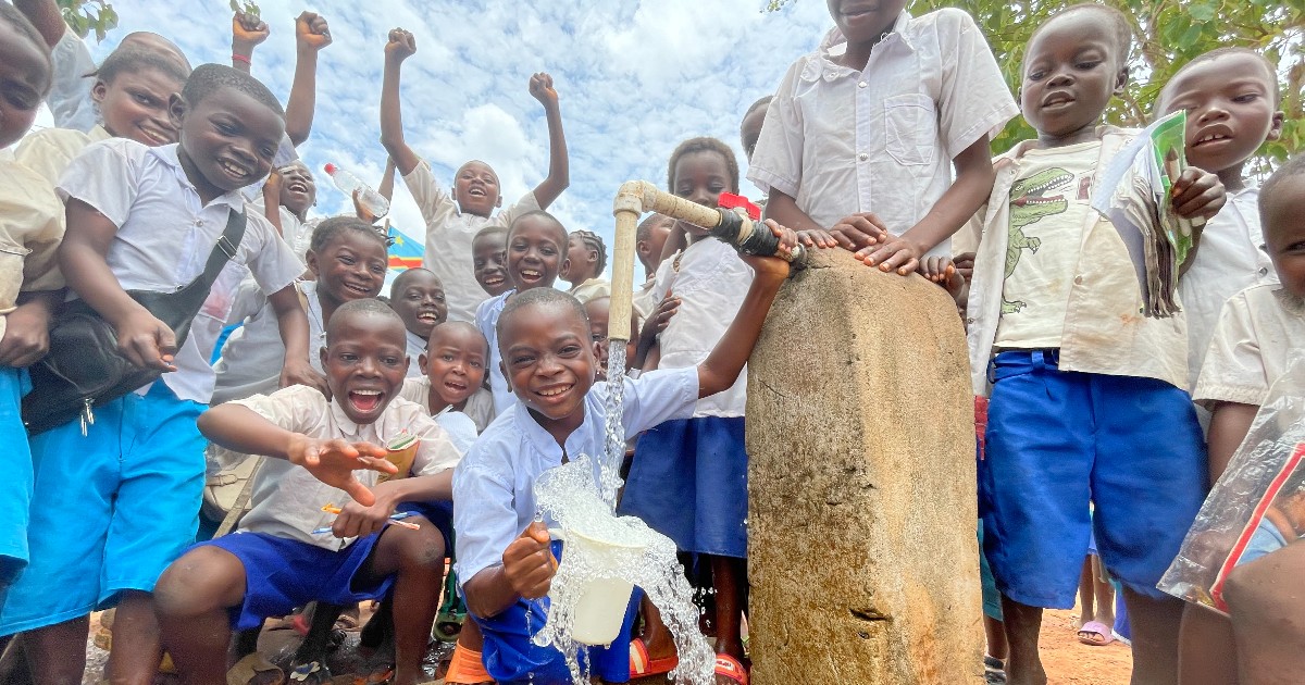 Clean water brings JOY!💧🧡