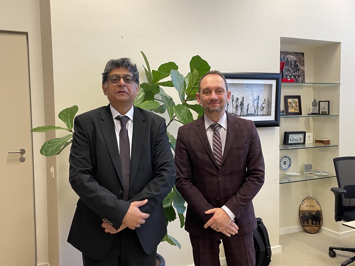 💪 We're actively pursuing partnerships to enhance impact and foster connections between diplomacy, knowledge and networks. We give special thanks to HE Suljuk Mustansar Tarar (@suljuk), the Ambassador of #Pakistan to The Hague, for a productive engagement! 🇵🇰 @PakinNetherland