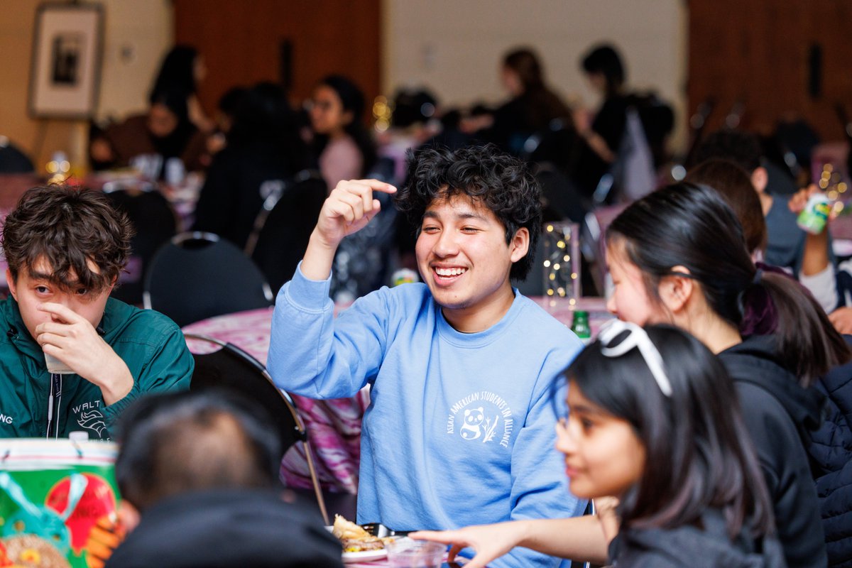 UIC kicks off Asian Pacific Islander Desi American Awareness Month (APIDAAM) today, celebrating this year’s student-committee-selected theme of Flowing Together: Facing the Current by Forging Unity Across Cultures 🌊
<a href="/UICCSI/">UICCSI</a>