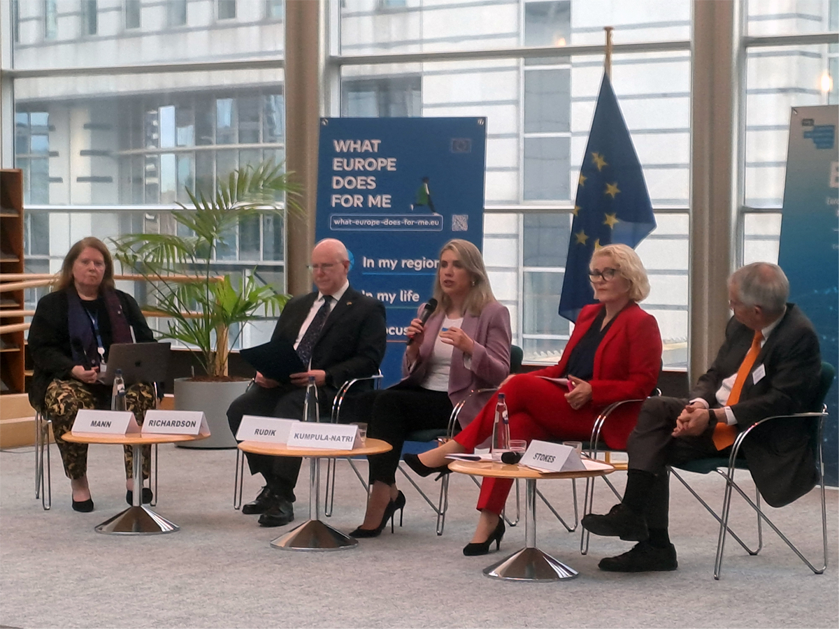 #TAW24 "Geographical Outlook - Russia", with panel members Kira Rudik (MP for Holos and ALDE VP, Ukraine), Erika Mann (Senior European Advisor, Covington and Burlington), Miapetra Kumpula-Natri MEP, and Bruce Stokes (TPN Project Leader and Senior Fellow, German Marshall Fund)