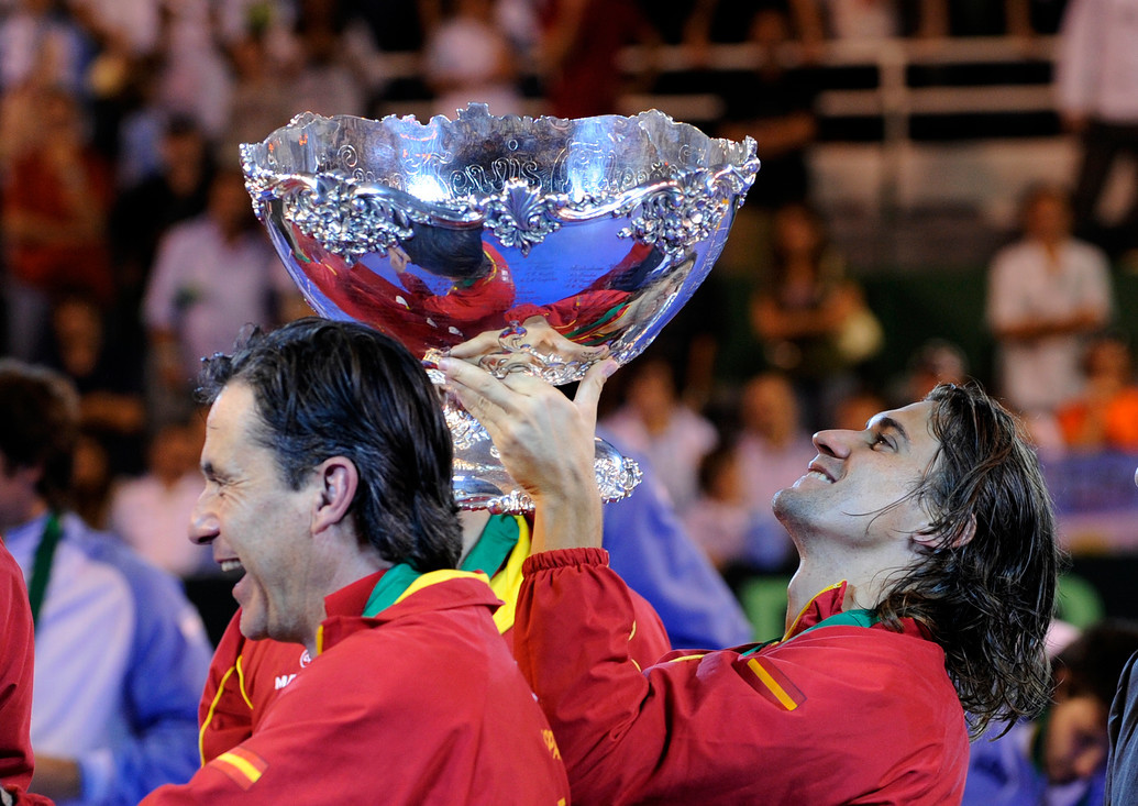 🏆 2008 🏆 2009 🏆 2011 Feliz cumpleaños a nuestro triple campeón de la Davis y capitán de 🇪🇸 @DavidFerrer87. ¡Felicidades, Ferru! #CopaDavis I @RFETenis