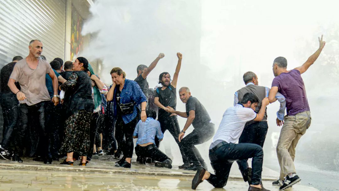 RABE!

Kayyım protestosu, Diyarbakır, 2019.