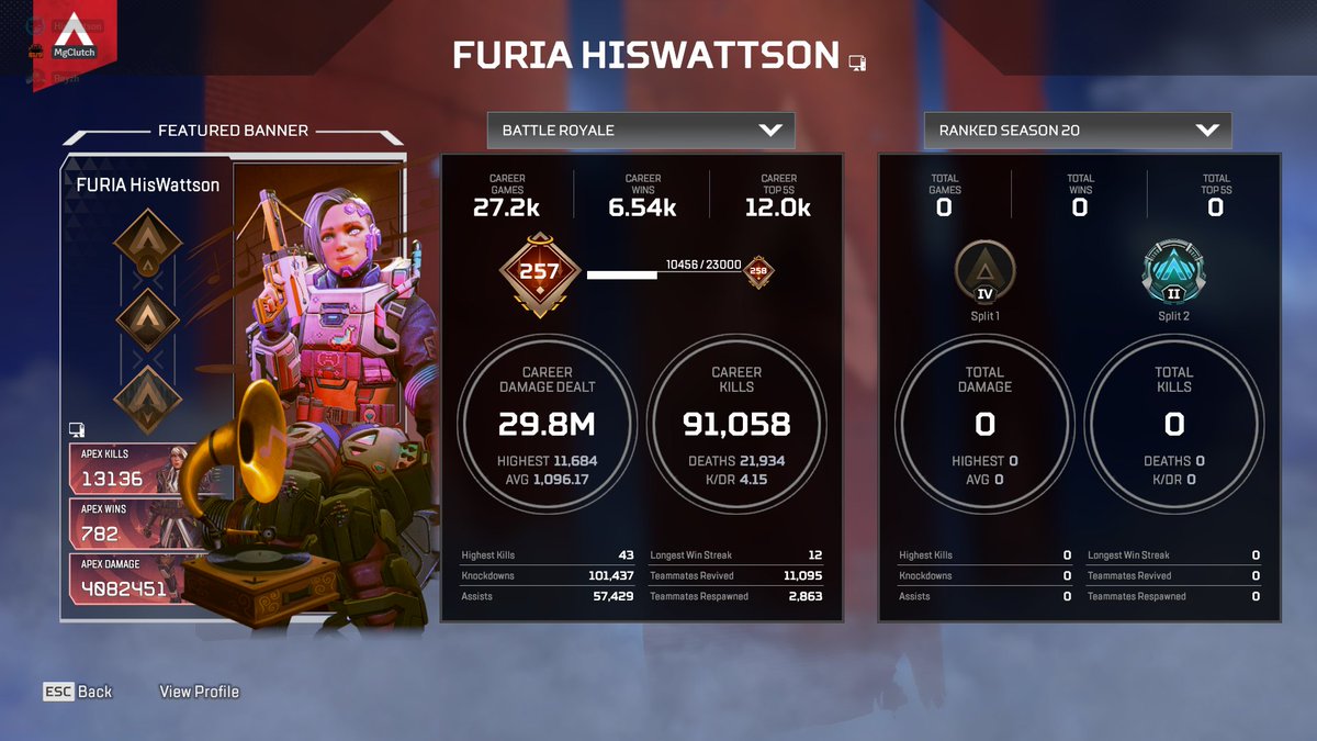 HisWattson's tweet image. Apex is so chalked. Lost my pred badge from last season and like 10 heirlooms.