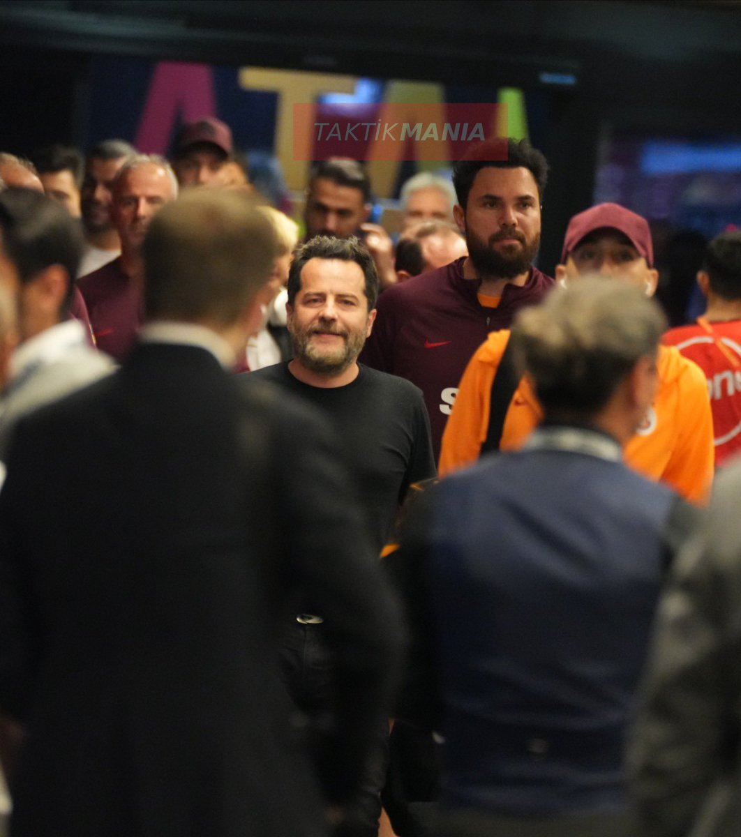 Köpekler istedi diye Aslanlar ölmez…
#ErdenTimur
 #ÇekilmeyenNamerttir