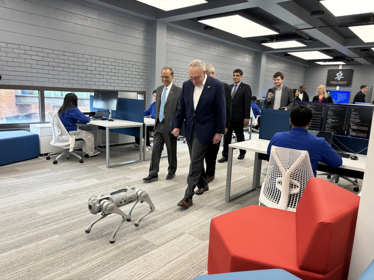 Spark, the AI robotic dog arrives at today’s news conference with @SenSchumer, @NSFDrPanch & #UBuffalo President Satish K. Tripathi at the new National AI Institute for Exceptional Education.