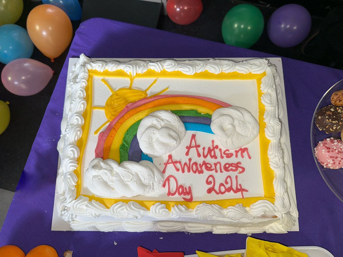 ellefielding0's tweet photo. National Autism Acceptance Week! 

Today we have been raising awareness and educating our staff &amp; visitors and promoting all the fantastic work we do at LHCH to support our patients with Autism 🌈🧩❤️ https://t.co/OfpmusN9QY
