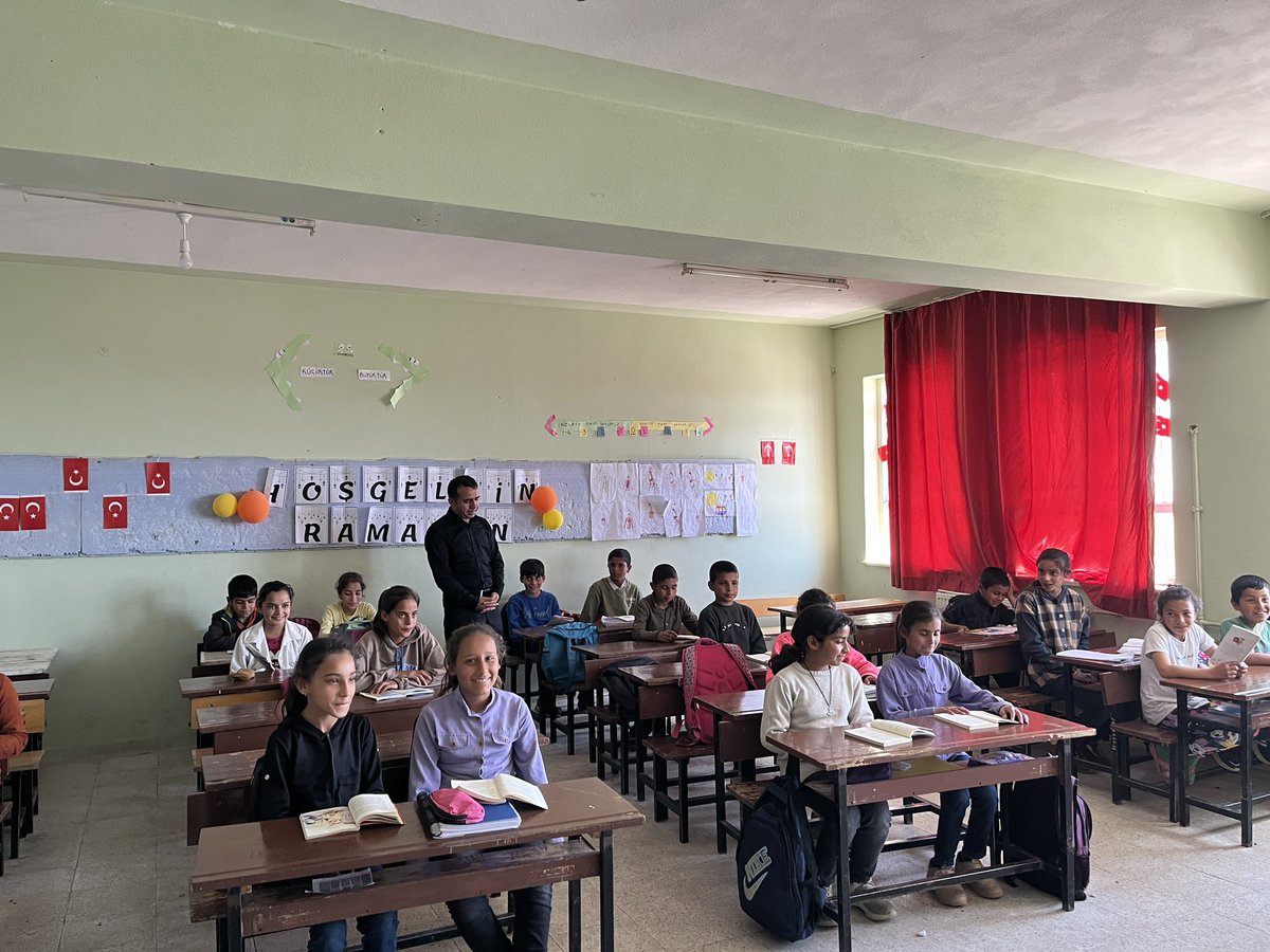 Bigep kapsamında Harran İlçe Milli Eğitim Müdürümüz Sayın Mehmet ASUTAY okulumuzu ziyaret etiler. Kendilerine teşekkür ederiz.
<a href="/UrfaValiligi/">T.C. ŞANLIURFA VALİLİĞİ</a> 
<a href="/bigepurfa/">BAŞARIYI İZLEME VE GELİŞTİRME PROJESİ</a> 
<a href="/sanliurfammem63/">Şanlıurfa İl Milli Eğitim Müdürlüğü</a> 
<a href="/HarranKaymakam/">Harran Kaymakamlığı</a> 
<a href="/MemHarran/">Harran İlçe MEM</a> 
<a href="/ASUTAYMEHMET/">Mehmet ASUTAY</a>