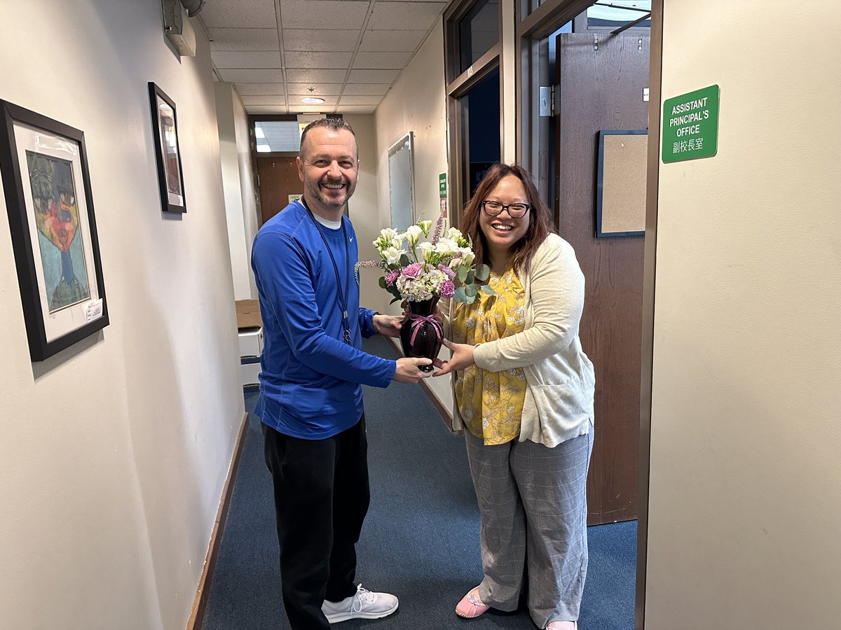 Haines_CPS's tweet image. We love our a-maize-ing AP Lee! She is always rooting for us! #TheBestAreWithCPS #CPSAPweek24 #CPSrunsonAPs #APpreciationWeek