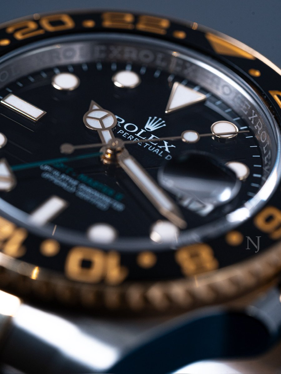 Watch Salvador tweet media