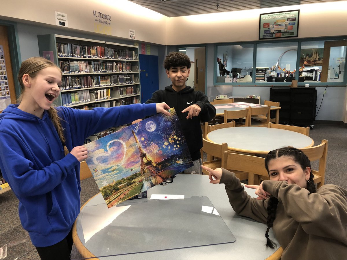 Like magic, their completed puzzle was suspended in air. @SMS_ADM @SMS_CT