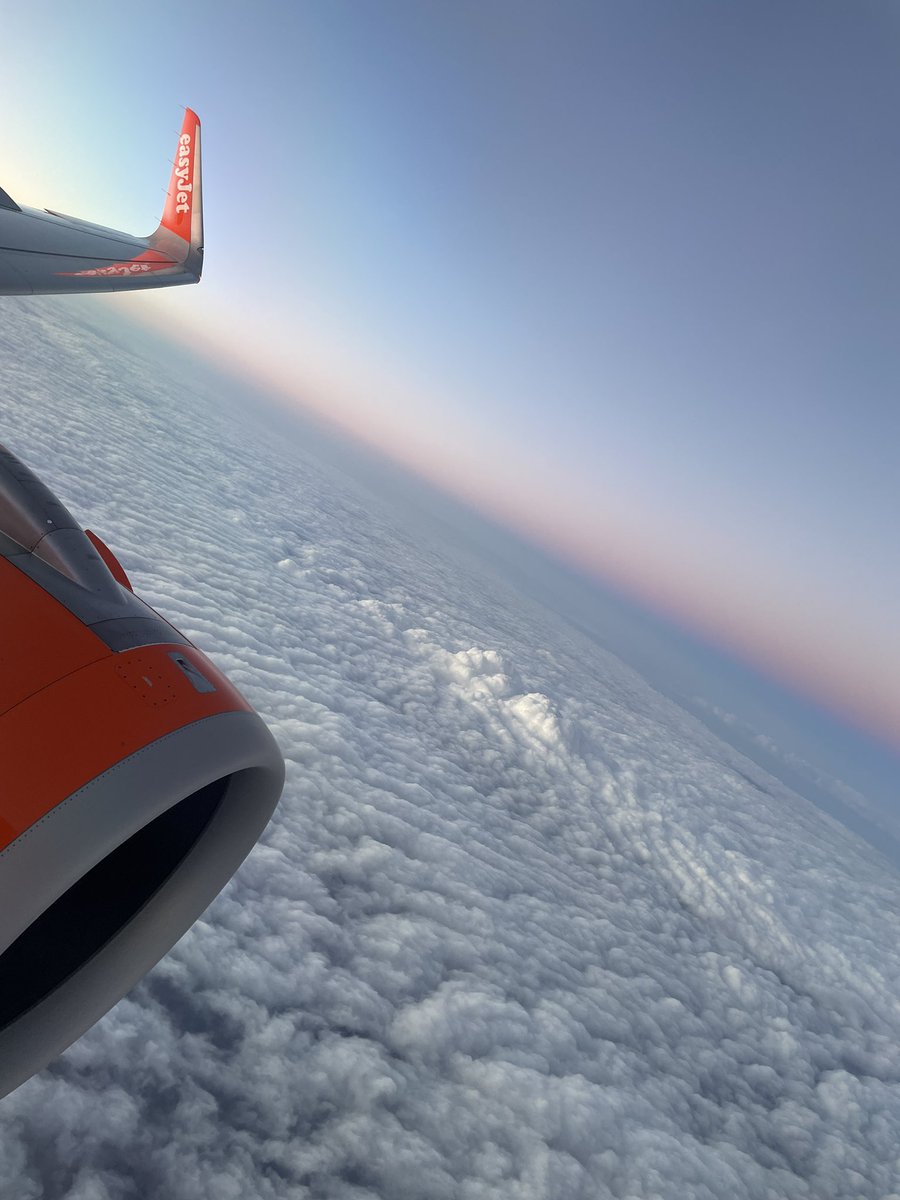 rakesh_eo's tweet photo. Some clicks from easyjet flight to hurghada.. @easyJet our cabin manager luke was funny and entertaining https://t.co/mIdih7C1Qz