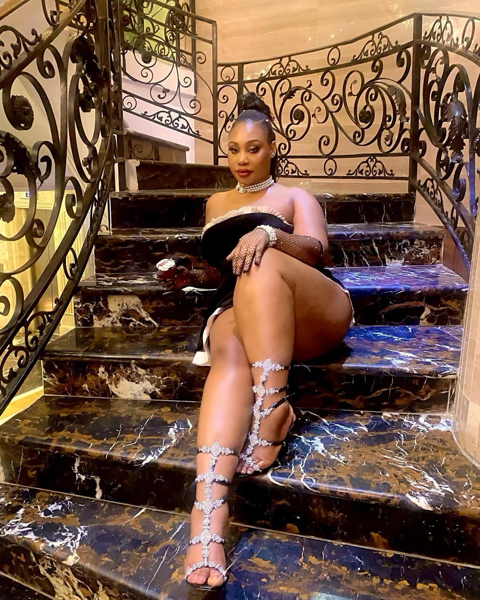 SoniaMark154796's tweet photo. African pride
#Bigwiz #davido #tems #Emile #vado #2baba #nigeriaair #airpeace #cr7 #GOAT𓃵 #RIPBrutus #refund #zainab #AprilFoolsDay #kimmich #wizkid #burnaboy #boyalone #twiceastall https://t.co/0wOLEaLnib