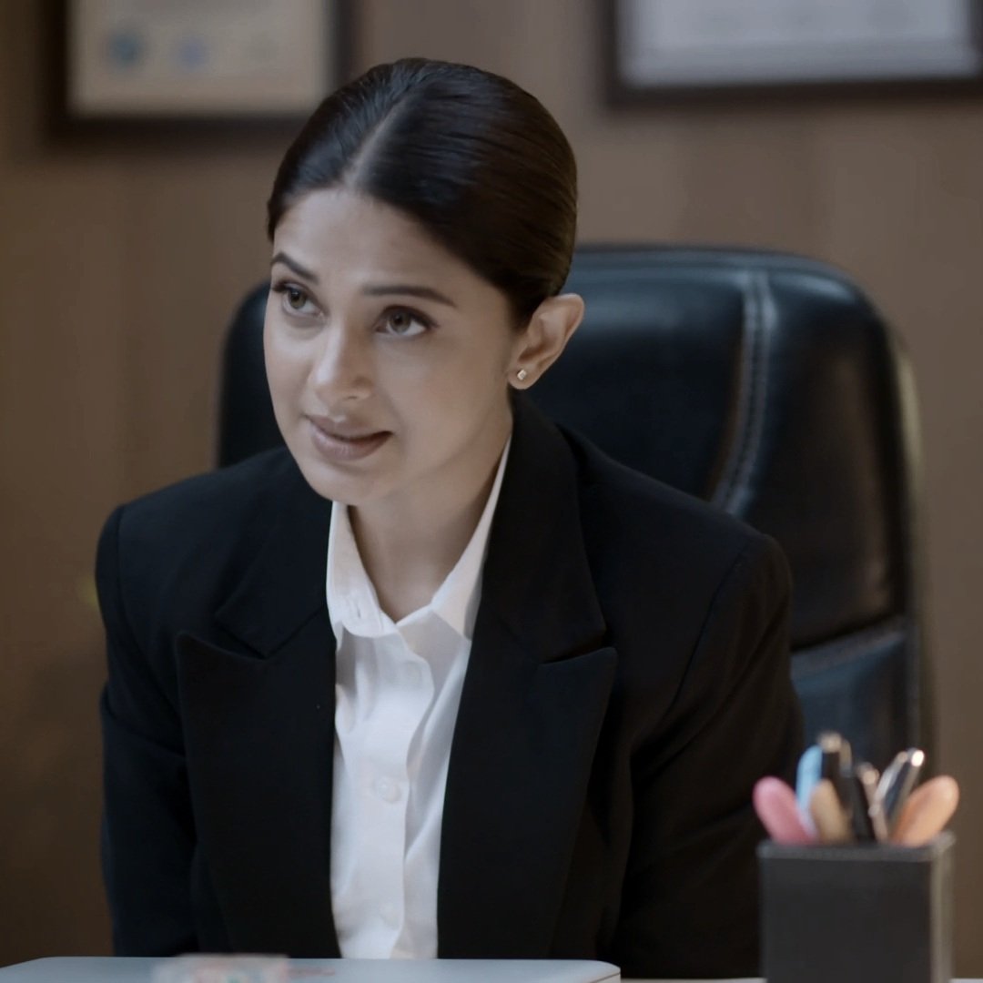 tutahuaparinda's tweet photo. 'I understand. You never stop loving that one person. You believe everything they say!'
Anu could kinda relate w. Olivia because of her past hilti-dulti situationship w. Virat👀

• #JenniferWinget #RaisinghaniVsRaisinghani #AnushkaRaisinghani • https://t.co/gkwRpdHLhh