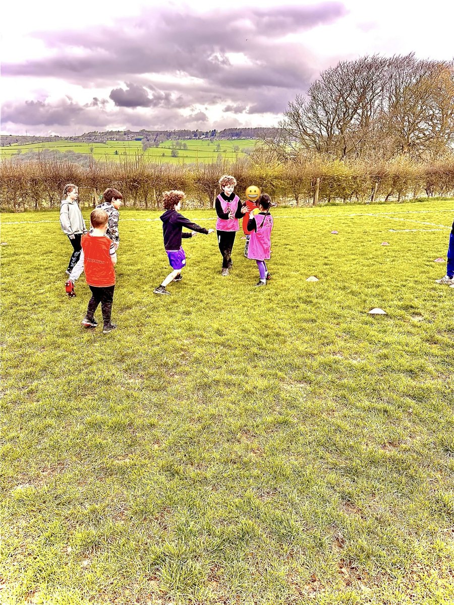 whiteroserugby1's tweet photo. What a fab first day on our #Bradford #HAF2024 camp @BaildonRUFC Rugby, Football, Dodgeball, Assault Courses and plenty of smiles and giggles! Looking forward to the next 3 days, the sun even made a brief appearance!! @bradfordmdc @educationgovuk https://t.co/Cs9pKjJu9I