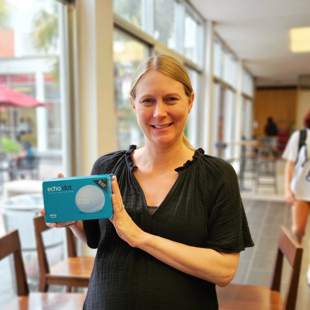 LoynoDining's tweet photo. Congratulations to our Loyola Dining survey winner, Kristin Vocke! Thank you all for participating! 🎉

#FeedingThePack🐺 #Sodexo https://t.co/tSuCwiaZ7i