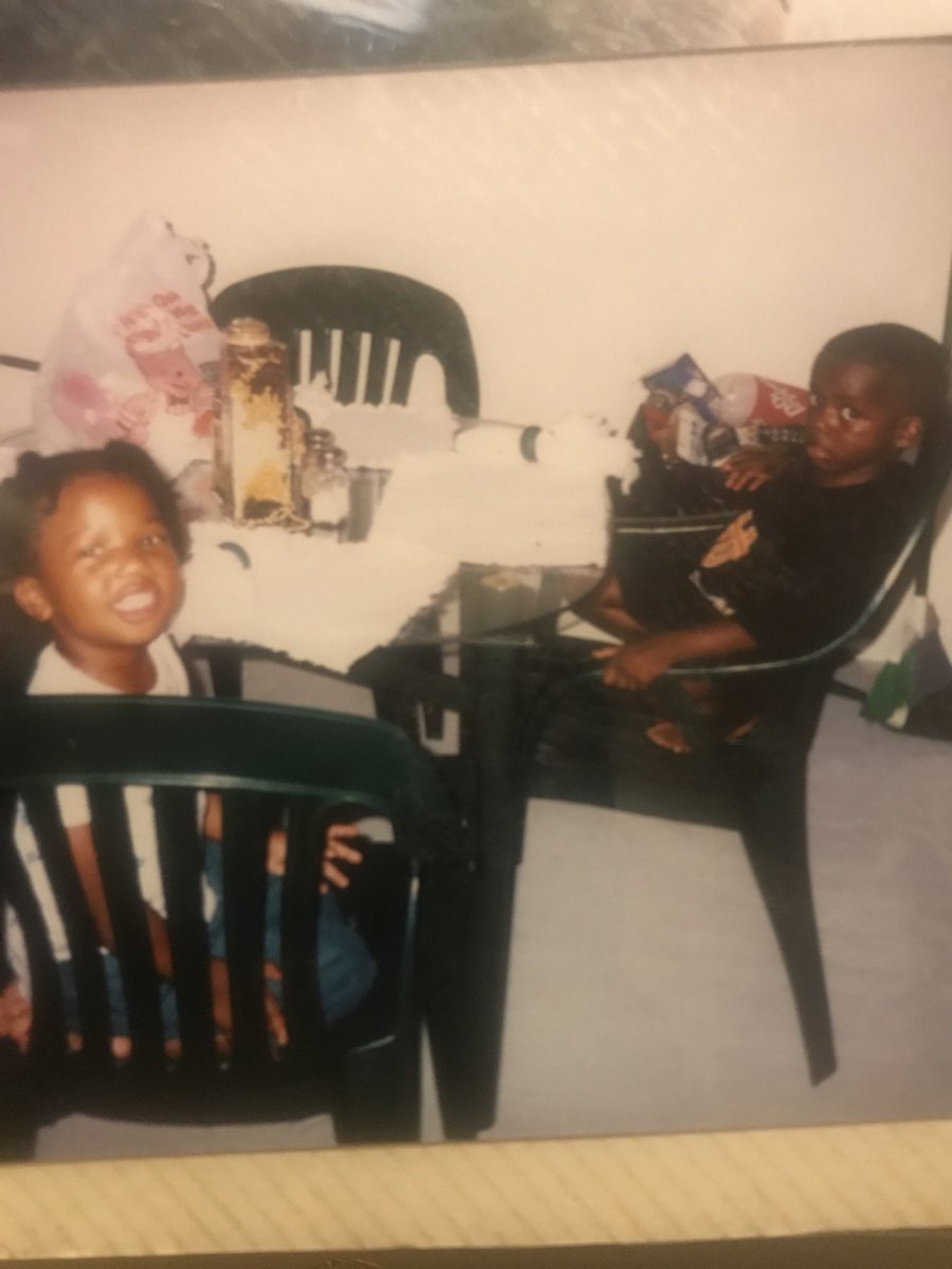 KioJenise's tweet photo. Happyyyyyyyy Birthday to my fave @BamX___  love you beyond words ❤️ https://t.co/UDC05yz5F9