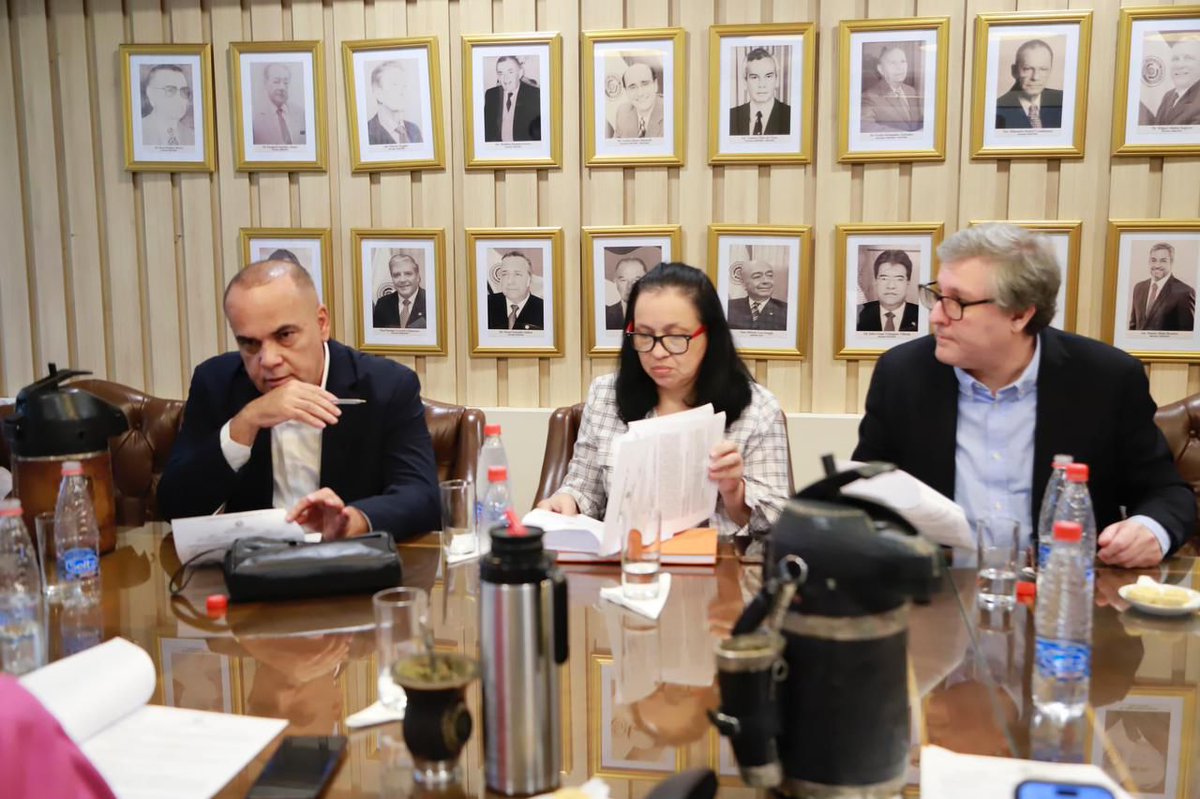 La Cámara de Senadores analizará 12 puntos en su sesión ordinaria

senado.gov.py/index.php/noti…

#SenadoPy