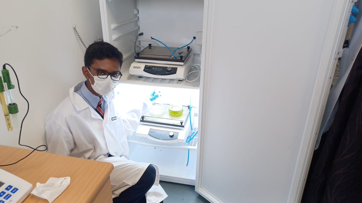 One of our #PristineSecondary teams snagged an opportunity to use the state-of-the-art Science lab @uSharjah for @CambridgeInt Upper Secondary Science Competition. Currently, they're culturing microalgae & we're excited to see how the results manifest in their unique research!