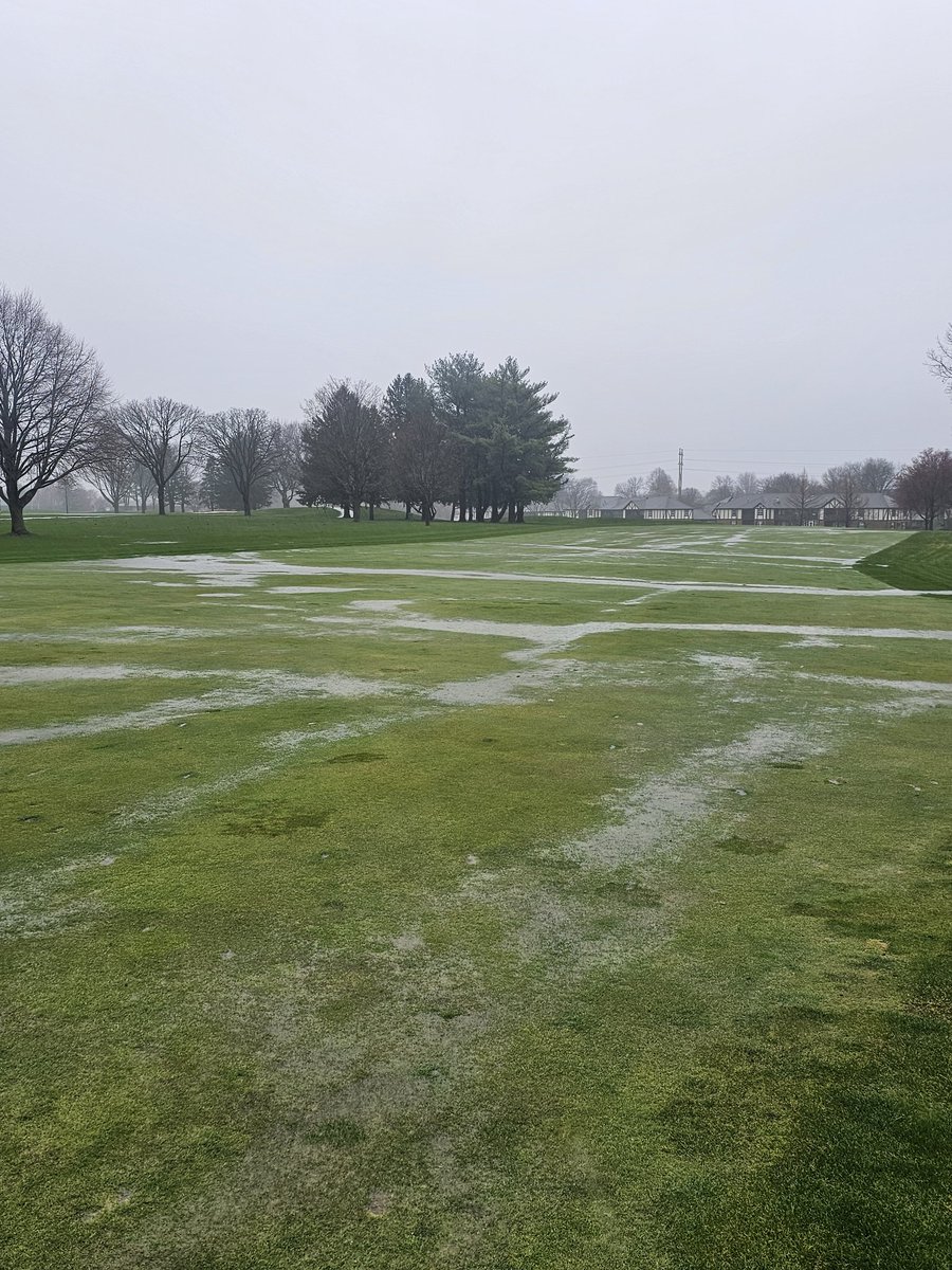 In need of a new weather station. Whats everyones favorites. Bonus for anything that syncs with @TheToroCompany @torogolf Lynx? Picture before the hard stuff started to come down this morning!!