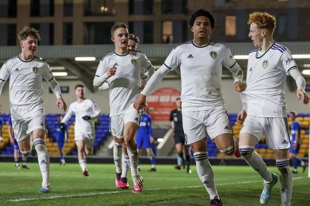 🏆 The FA Youth Cup semi final on Live Sports FM Thursday 4 April, Leeds United vs Millwall Live online radio commentary worldwide from 6.30pm (7pm KO) with Luke Edwards, Chris Bell and Mike Thompson on livesportsfm.co.uk/player Or livesportsfm.mixlr.com #FAYouthCup 🏆