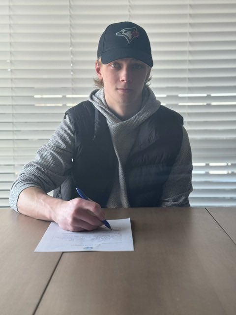 *Melville Millionaires commitment* We are excited to announce the signing of Grande Prairie Storm U18 forward Jackson Lee to a letter of intent for the 2024/25 season!