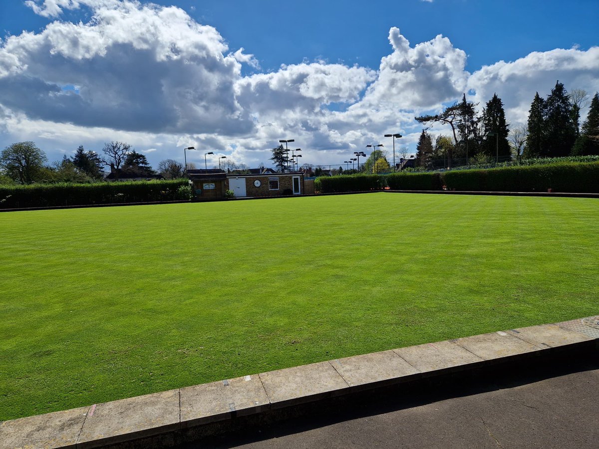 Not long to go until the season starts 😁🔜. Who’s ready?! Here’s our green after a fresh pre-season cut ✂️🌱.