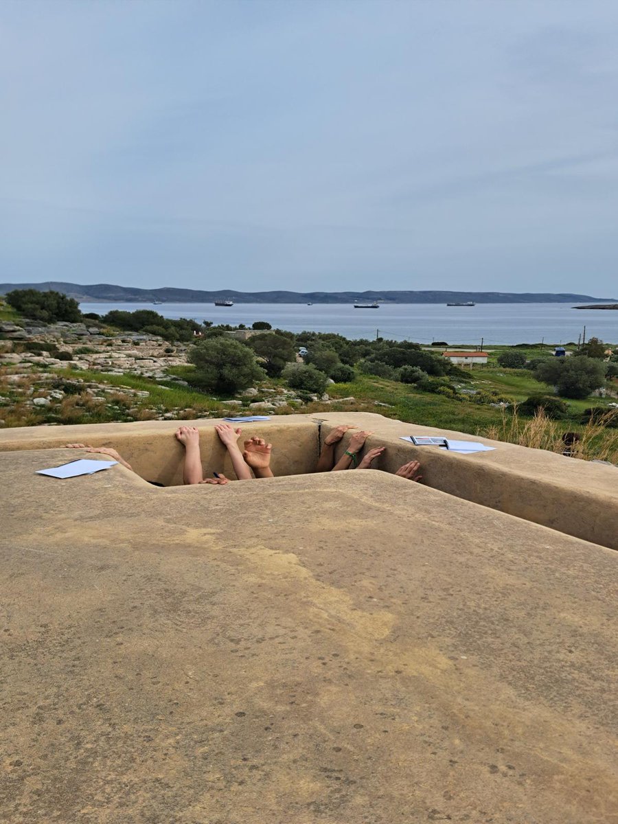 Hmptn_Classics's tweet image. The Apollo to one’s Artemis, the Castor to one’s Pollux, the silly photo to one’s serious… 

No Hampton Classics trip would be complete without the best silly photo competition! Featuring ancient headphones, cramped culs-de-sac and performances worthy of the Panathenaia!