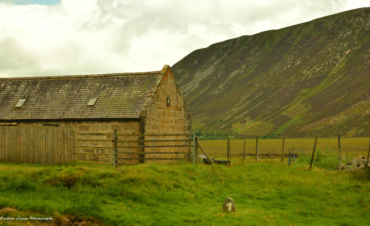 Loch Muick, Cairngorms National Park
@VisitScotland @Aberdeenshire
@cairngormsnews  @VisitCairngrms 
 @CairngormMtn

#naturescot #scot #nature #LochMuick #CairngormsNationalPark
 #naturephotography #visitABDN #beautifulABDN
#erskineloganphotography #WHAberdeen #travelScotland