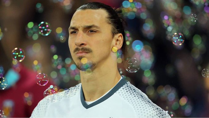 ExtremeFootbal4's tweet photo. The 4 Biggest God Complexes in the History of Football:
4. Cristiano Ronaldo
3. Eric Cantona
2. Zlatan Ibrahimović
1. Nicklas Bendtner
#PlayGodDay #FootballersWithGodComplexes https://t.co/nVoNgy9vWd