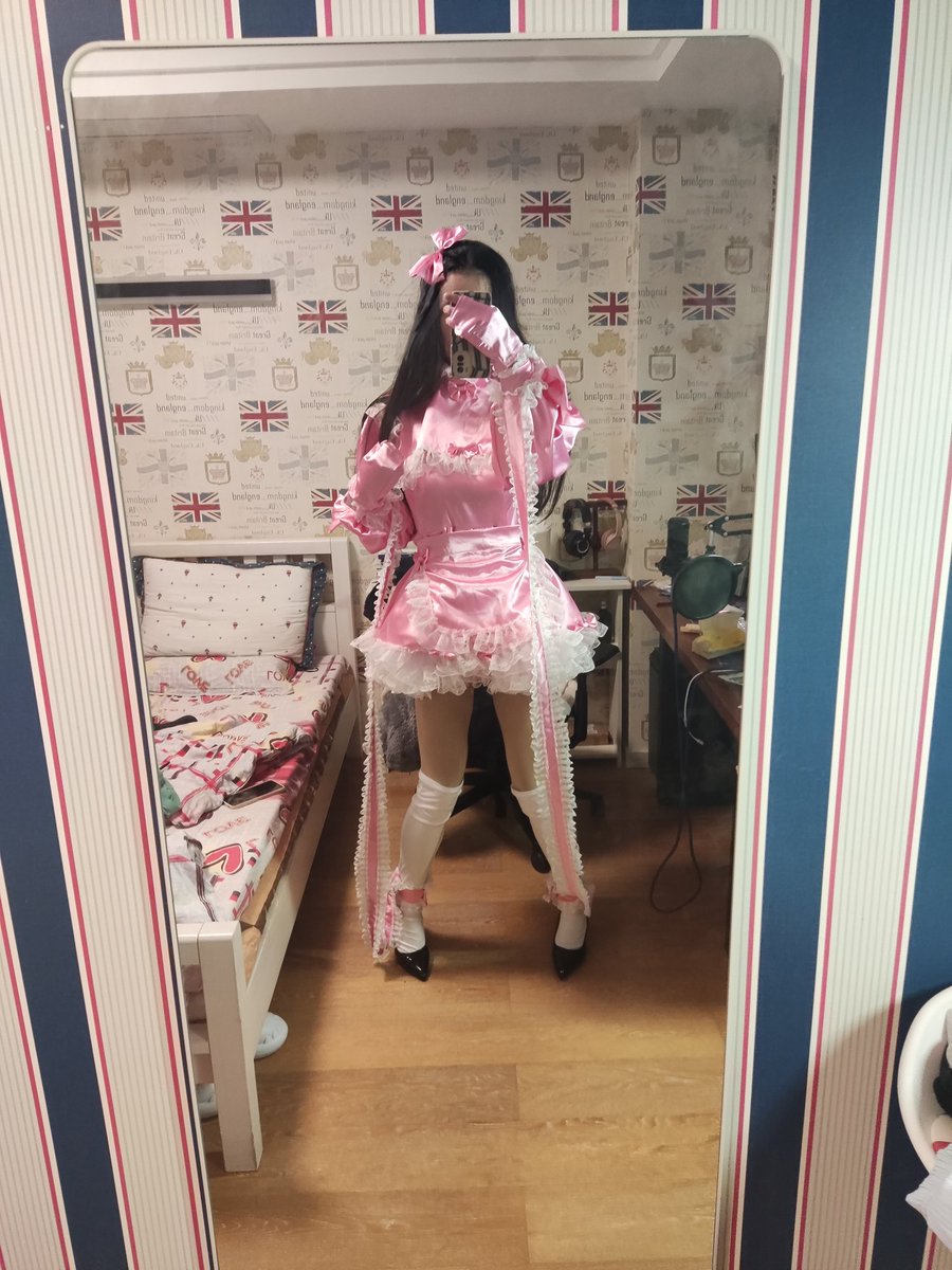 FFFetsy's tweet photo. Sissy style☺️ https://t.co/lWY3oYm9oO