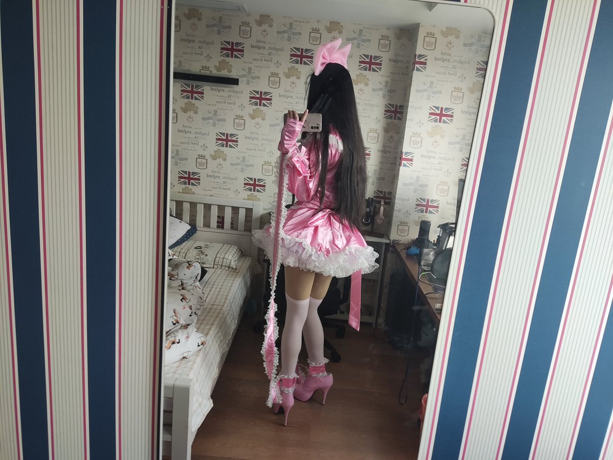 FFFetsy's tweet photo. Sissy style☺️ https://t.co/lWY3oYm9oO