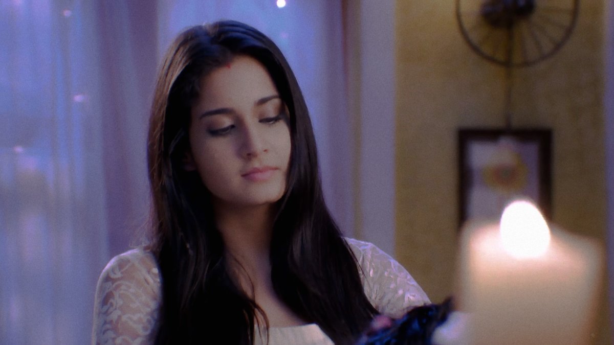 heyyshonaaaa's tweet image. the domesticity of it all 🫶🏻🦋😚
[ #avneil ]