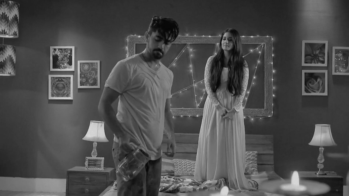 heyyshonaaaa's tweet image. goodnight to wet cop &amp;amp; his tiny pookie wifey 🤏🏻🧸🦋
[ #avneil ]