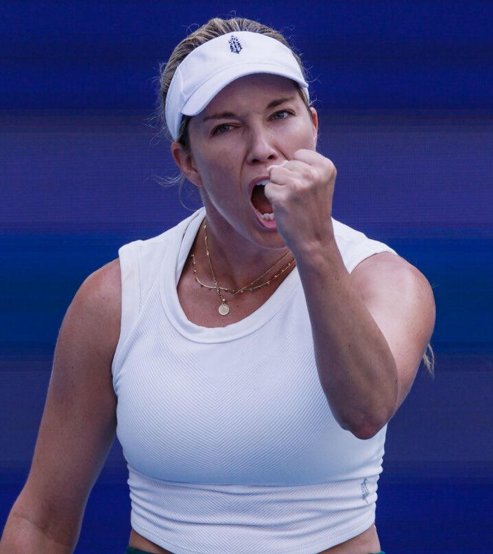 TheTennisLetter's tweet photo. Collins d. Paula Badosa 6-1 6-4 in Charleston

Danielle gets her 1st win as a WTA 1000 champion

She looks so focused on enjoying the present &amp; making it count

In the process, she’s unlocked the tennis of her life

✅8th consecutive win

Beaming with confidence. 

🇺🇸❤️ https://t.co/eUVSU6SIY0