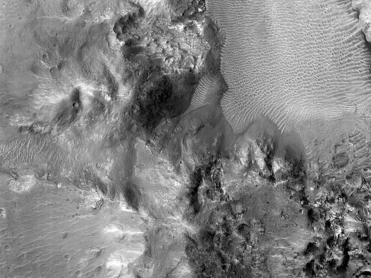 HiRISEWelsh's tweet image. HiPOD Cymraeg: 02 Ebrill 2024

Strwythyr canolog ceudwll ardrawiad

rhif: ESP_040407_1630
dyddiad caffael : 11 Mawrth 2015 
uchder: 262 km

uahirise.org/hipod/cy/ESP_0…
NASA/JPL-Caltech/UArizona
#Mars #NASA #Cymraeg #Cymru #Welsh