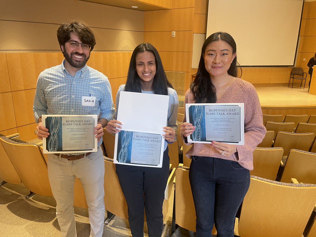 Congratulations to Grad Studies students Nisha Kamath, Sadiq Silbak, and Yichun (Lucia) Yuan who won the Flash Talks competition at CWRU Biophysics Day last month, co-sponsored by our our Office of Postdoctoral Affairs!