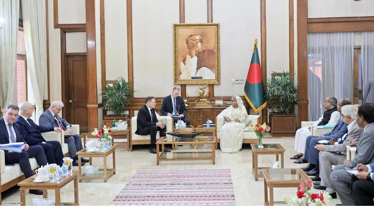 Mr. Alexey Likhachev, Director General of Russia's State Atomic Energy Corporation, ROSATOM, met with Hon'ble Prime Minister Sheikh Hasina at Gonobhaban today (Tuesday, April 2, 2024). #Bangladesh #SmartBangladesh #Russia #BDRussia #Vision2041 #Mission2041