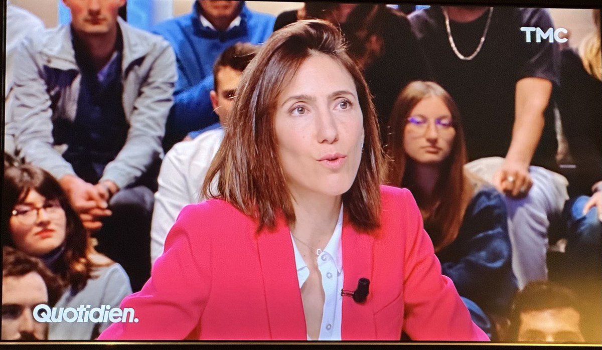 Réforme de l’#AssuranceChômage « Faisons confiance aux partenaires sociaux » nous dit @ValerieHayer tête de liste majorité présidentielle. La capacité à négocier est une compétence clé que nous devons developper en France et en Europe. Valérie est à la tête du 2 eme groupe le