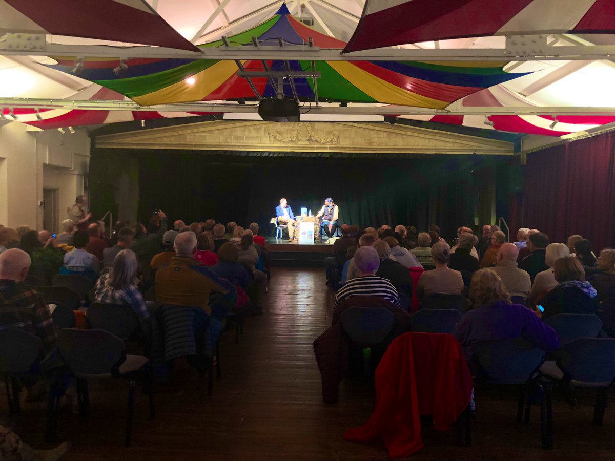 A full house for @chriswalksuk in #chepstow hosted by @ChepstowBooks . The last one for now to celebrate the publication of the most endearing second memoir #hildasaytohome 🥰📚🐾@panmacmillan