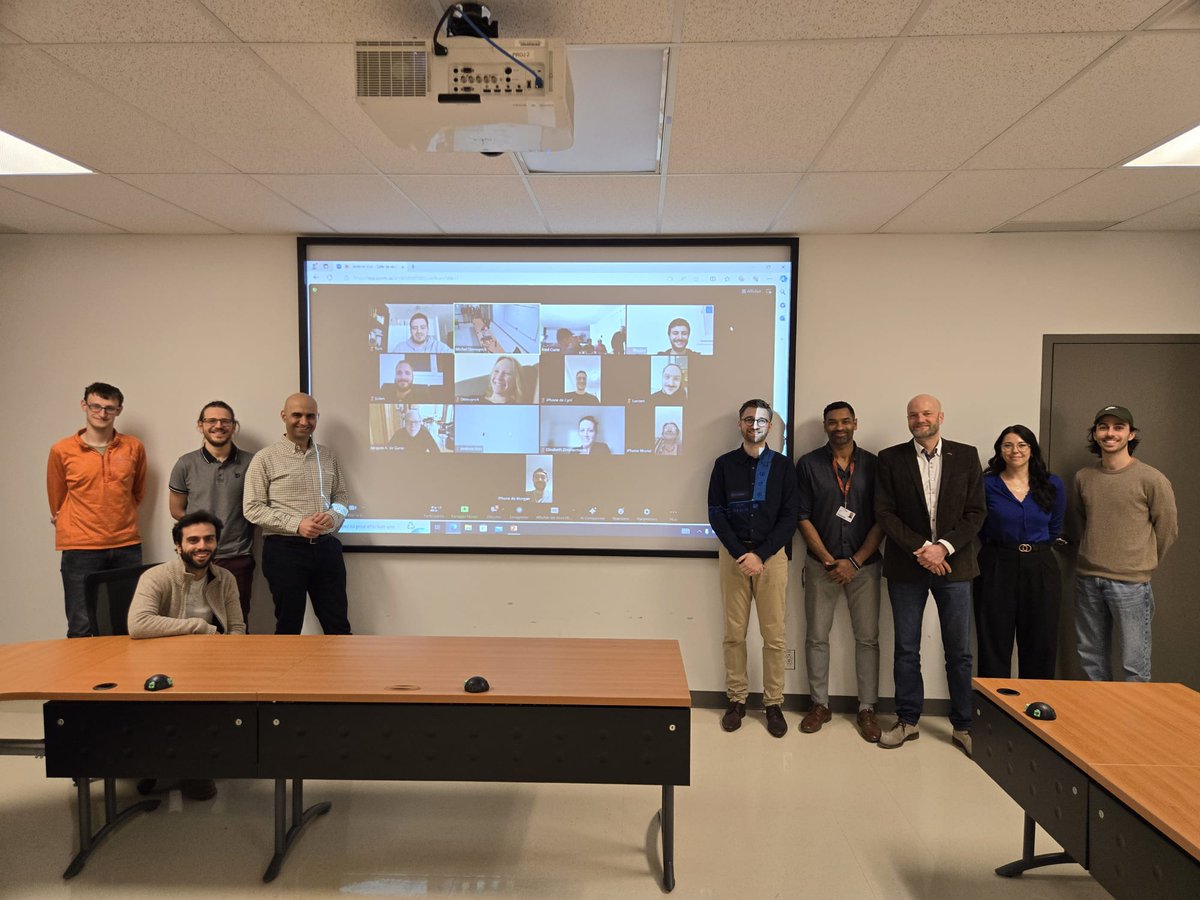 mich_dmk's tweet photo. Ça y est, je suis docteur en #biomecanique ! 🥳🎓

Le 18 mars dernier, j’ai soutenu ma thèse à l'@etsmtl ! 40 min pour compresser 5 ans 6 mois et 7 jours de recherche sur les déformations du conduit auditif et présenter les résultats à mon jury.

#PhD https://t.co/U5afvK5wjI
