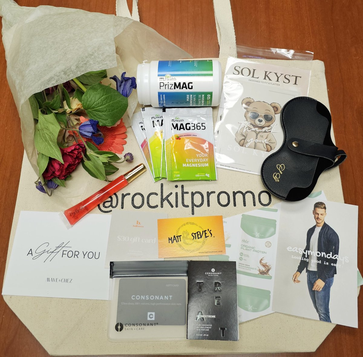 SarahGopaul's tweet photo. Thanks @rockitpromo for the chance to check out all these great Canadian brands. Already putting some of these quality products to use and definitely planning on getting a few others. Check them out! #shop #shoplocal #shopcanadian #behealthybehappy https://t.co/6mi9U95ZS3