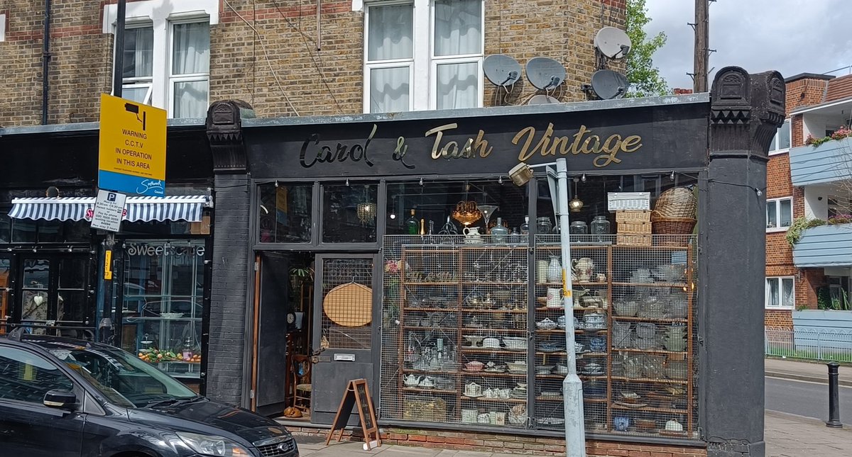 Check out this quirky 'junk' shop at junction of East Street & Flint Street. Treasure to be had... #SE17 #Walworth #CarolandTashVintage