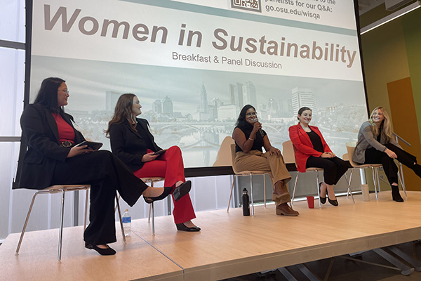 What a way to start Earth Month! Thanks to the panelists - @SmartCbus @IGSEnergy & @DriveOhio - @OhioState student moderators, partners @t4cOSU & @WRISEnergy for making yesterday's Women in Sustainability breakfast a success! More events this week here: u.osu.edu/timeforchange/…