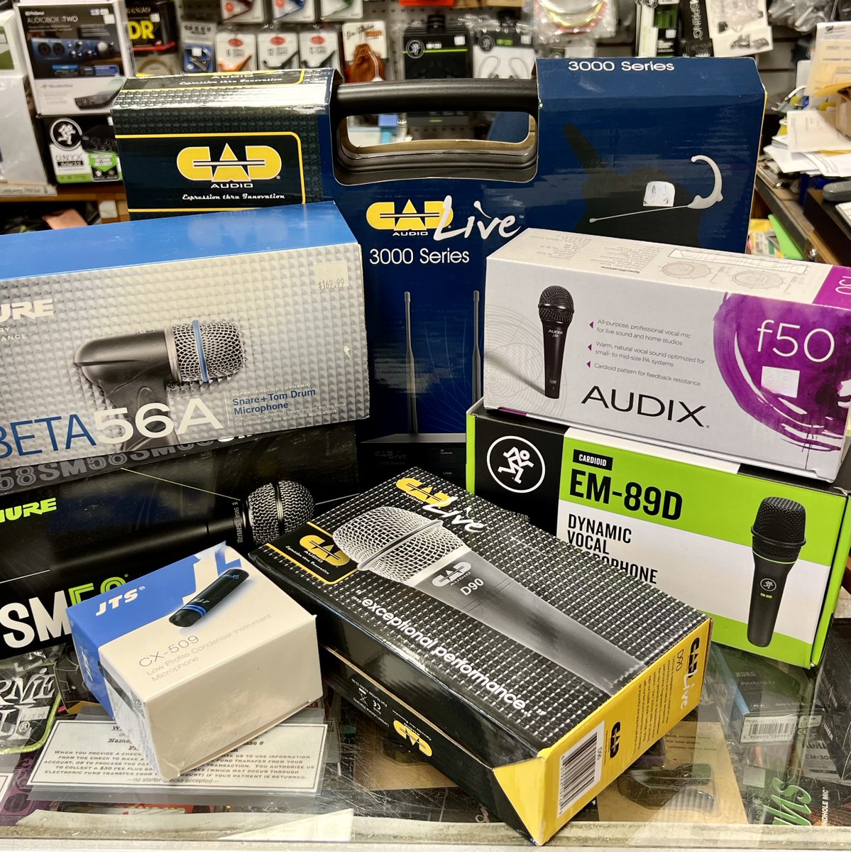 SupersonicMusic's tweet photo. April's the month to stock up on mics! Buy $500+ worth of any new microphones, get 10% of your total purchase price in credit towards mic accessories (cables, stands, clips, windscreens, etc). If you spend over $1,000, we'll give you 20% credit! #supersonicmusic #aprilspecials https://t.co/QuQbmf5vQy