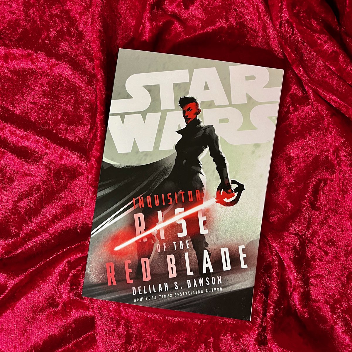 When the Jedi Order falls, an Inquisitor rises . . . INQUISITOR: RISE OF THE RED BLADE by @DelilahSDawson is out today in paperback!