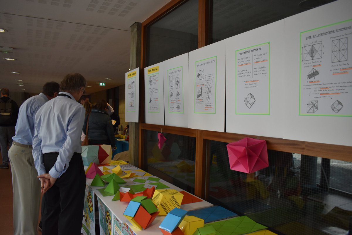 MathSFrontieres's tweet photo. l'association Mathématiques sans Frontières était présente à la 6ème édition de la Nuit des Jeux Mathématiques à la FST de Mulhouse https://t.co/kSiRDcEioN