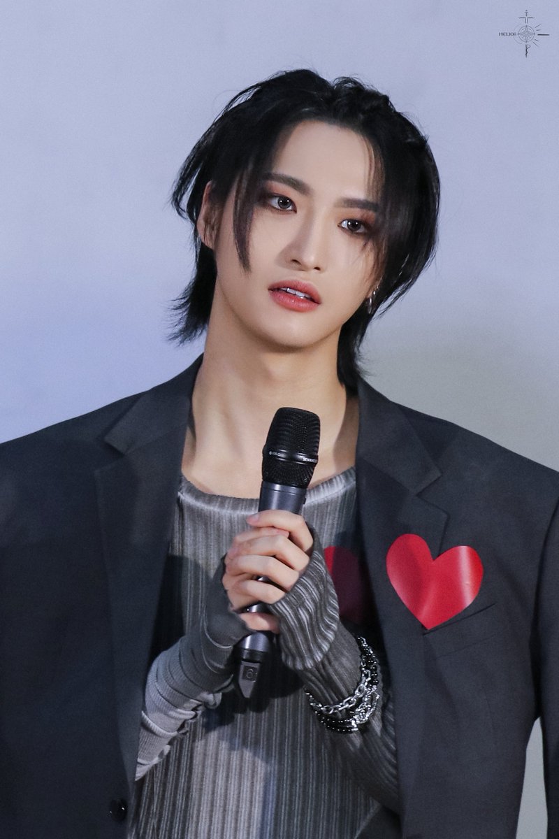 helios_vv's tweet photo. 240403 떵화 생일 축하해
🐰🎂

#성화가_피어오른_봄의_순간
#SeonghwaBloomingMoment
#ATEEZ #에이티즈 #SEONGHWA #성화 https://t.co/PyaAGj43Le